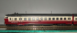 Кадр 3. Головной (обмоторенный) вагон модели.