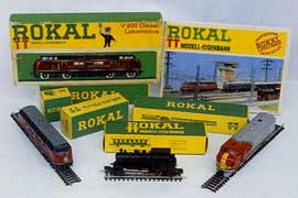 Рис. 4. Модели локомотивов фирмы ROKAL (1960-е гг.). Слева направо: немецкий тепловоз V200, паровоз BR89, американски й тепловоз Santa Fe (одна секция).