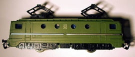 Фото 7. Юниорская модель французского электровоза со стилизованным советским гербом (ВТТВ).