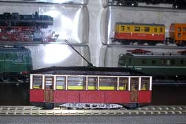 Кадр 12. Модель трамвая МС4, выполненная Сергеем Старцевым на основе картонной выкройки В.Дёмина.