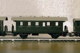Фото 6. Модель пассажирского (пригородного) вагона 2 класса.