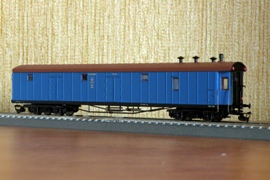 Кадр 3. Модель голубого багажного 