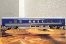 Кадр 23. Модель вагона-ресторана в окраске олимпийского фирменного поезда 