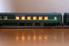Кадр 3. Модель вагона-ресторана РЖД (вид с противоположной стороны) с подсветкой.