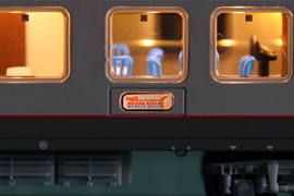 Кадр 18. Модель вагона с буфетом (из набора 58.027/58.028) с подсветкой от А.Шалимова, фрагмент.