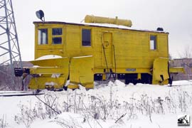 Кадр 20. Снегоочиститель ЦУМЗ в желтой окраске кузова - прототип модели арт. 07.012.