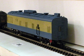 Кадр 1. Модель вагона-электростанции ПЭ6 (пока без надписей) на выставке в ЦМЖТ, март 2016 г.