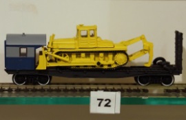 Кадр 1. Модель аппарельной платформы восстановительного поезда с трактором ДЭТ-250.