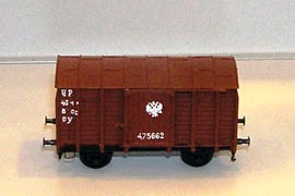 Кадр 1. Модель нетормозного вагона НТВ на выставке в Политехническом музее, Москва.