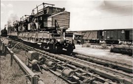4осная платформа на сортировочной горке. Фото 1956 г.